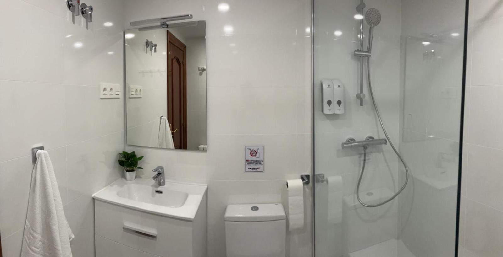 Duplex 122M2, 4 Dormitorios, 2 Banos Completos, Wifi 1Gb มุนดากา ภายนอก รูปภาพ